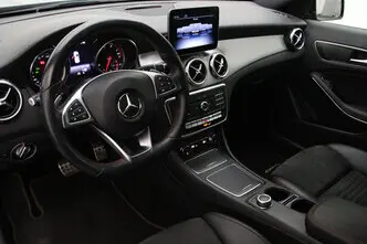 Mercedes-Benz GLA 180, 1.6, 90 kW, petrol, automatic, front-wheel drive
