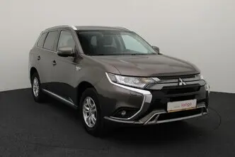 Mitsubishi Outlander, 2.4, 99 kW, подключаемый гибрид, автомат, полный привод
