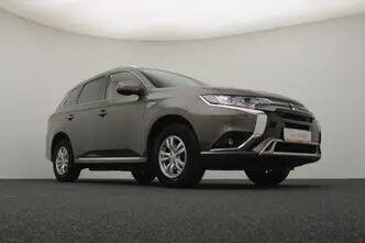 Mitsubishi Outlander, 2.4, 99 kW, подключаемый гибрид, автомат, полный привод
