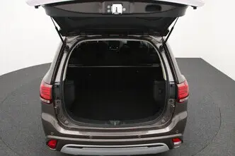 Mitsubishi Outlander, 2.4, 99 kW, подключаемый гибрид, автомат, полный привод