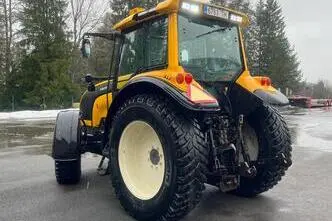 Valtra M150-4, 4.4, 108 kW, дизель, механическая, полный привод