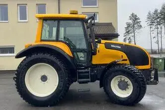 Valtra M150-4, 4.4, 108 kW, дизель, механическая, полный привод