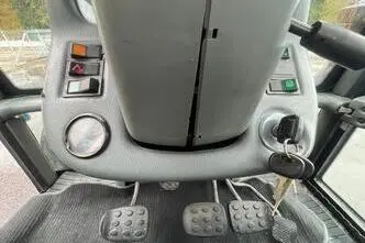 Valtra M150-4, 4.4, 108 kW, дизель, механическая, полный привод