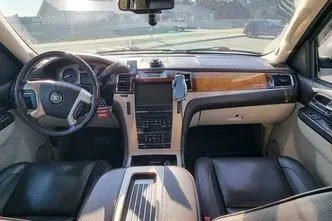 Cadillac Escalade, 6.2, 301 kW, bensiin+lpg, automaat, nelikvedu