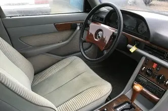 Mercedes-Benz 500, 5.0, 177 kW, бензин, автомат, задний привод