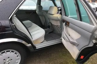Mercedes-Benz 500, 5.0, 177 kW, бензин, автомат, задний привод