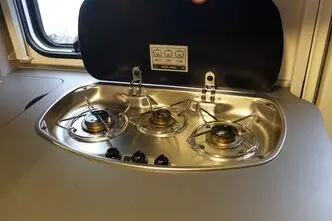 Hobby T65 HKM, 2.2, 121 kW, diisel, manuaal, esivedu