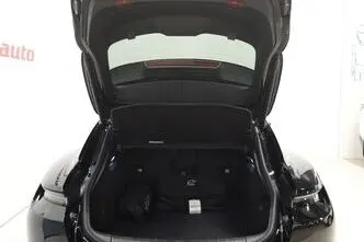 Porsche Taycan, 140 kW, elekter, automaat, nelikvedu