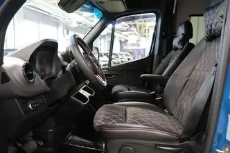 Mercedes-Benz Sprinter, 2.1, 120 kW, diesel, automatic, rear-wheel drive