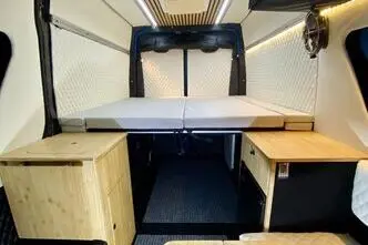 Mercedes-Benz Sprinter, 2.1, 120 kW, diesel, automatic, rear-wheel drive