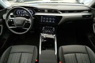 Audi Q8 e-tron, 158 kW, electric, automatic, four-wheel drive
