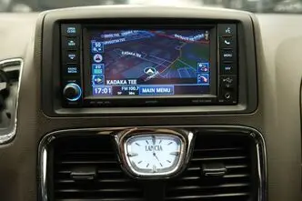 Lancia Voyager, 3.6, 208 kW, bensiin, automaat, esivedu