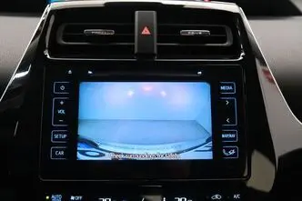 Toyota Prius, 1.8, 72 kW, гибрид, автомат, передний привод