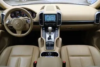 Porsche Cayenne, 3.6, 220 kW, petrol, automatic, four-wheel drive