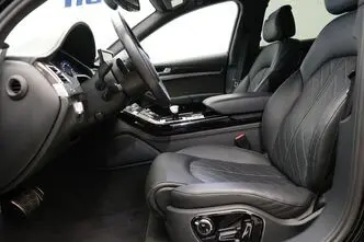 Audi S8, 4.0, 445 kW, petrol, automatic, four-wheel drive