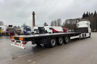 Kässbohrer XS + LIFTING AXLE