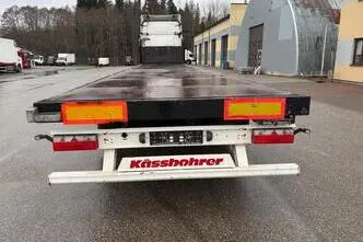 Kässbohrer XS + LIFTING AXLE