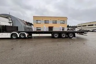 Kässbohrer XS + LIFTING AXLE