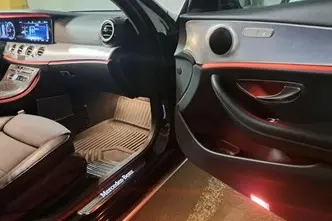 Mercedes-Benz E 220, 2.0, 143 kW, diesel, automatic, rear-wheel drive