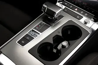 Audi A6, 3.0, 210 kW, hybrid, automatic, four-wheel drive