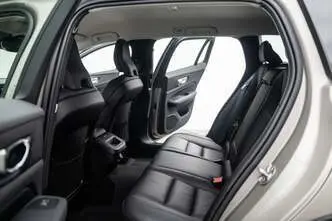 Volvo V60 Cross Country, 2.0, 184 kW, гибрид, автомат, полный привод