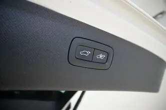 Volvo XC90, 2.0, 173 kW, гибрид, автомат, полный привод