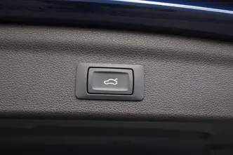 Audi Q3, 1.4, 180 kW, pistikhübriid, automaat, esivedu