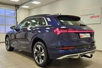 Audi e-tron, 158 kW, электричество, автомат, полный привод