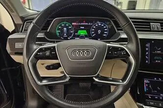 Audi e-tron, 158 kW, электричество, автомат, полный привод
