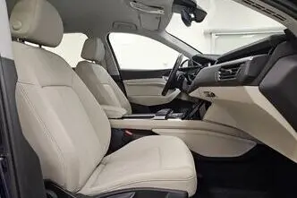 Audi e-tron, 158 kW, электричество, автомат, полный привод
