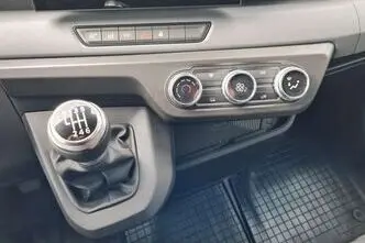 Renault Master, 2.0, 125 kW, diesel, manual, front-wheel drive
