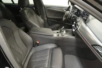 BMW 530, 3.0, 210 kW, гибрид, автомат, полный привод