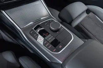 BMW 320, 2.0, 135 kW, hybrid, automatic, rear-wheel drive
