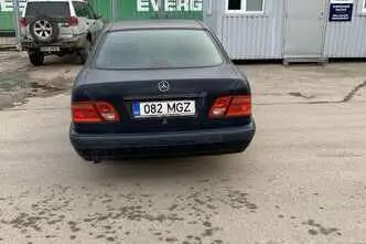Mercedes-Benz E 200, 2.0, 100 kW, бензин, механическая, задний привод