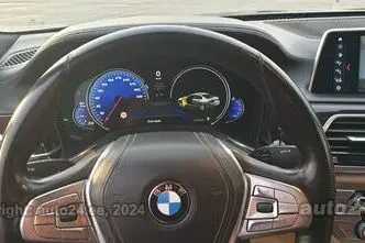 BMW 730, 3.0, 195 kW, дизель, автомат, задний привод