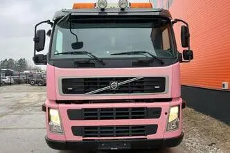 Volvo FM 330 6x2, 10.8, 248 kW, diisel, tagavedu