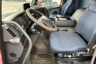 Volvo FM 330 6x2, 10.8, 248 kW, diisel, tagavedu