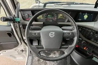 Volvo FH 750 10x4, 552 kW, diesel, automatic