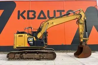 Caterpillar 320 E, 113 kW, diisel