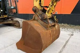 Caterpillar 320 E, 113 kW, diisel