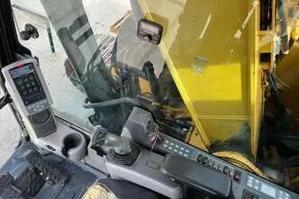 Caterpillar 320 E, 113 kW, diisel