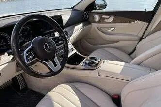 Mercedes-Benz E 220, 2.0, 143 kW, дизель, автомат, полный привод