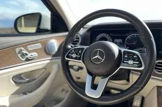 Mercedes-Benz E 220, 2.0, 143 kW, дизель, автомат, полный привод