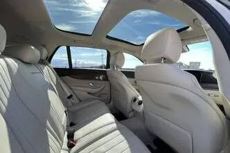 Mercedes-Benz E 220, 2.0, 143 kW, дизель, автомат, полный привод
