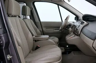 Renault Scenic, 2.0, 99 kW, бензин, автомат, передний привод