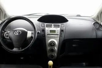 Toyota Yaris, 1.4, 66 kW, diesel, manual, front-wheel drive