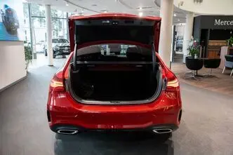 Mercedes-Benz A 180, 1.3, 100 kW, hübriid, automaat, esivedu