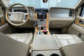 Lincoln Navigator, 5.4, 224 kW, бензин, автомат, полный привод