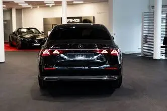Mercedes-Benz E 220, 2.0, 145 kW, гибрид, автомат, полный привод