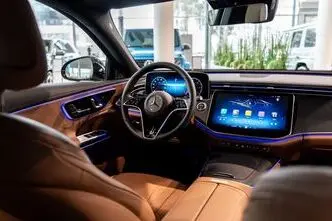 Mercedes-Benz E 220, 2.0, 145 kW, гибрид, автомат, полный привод
